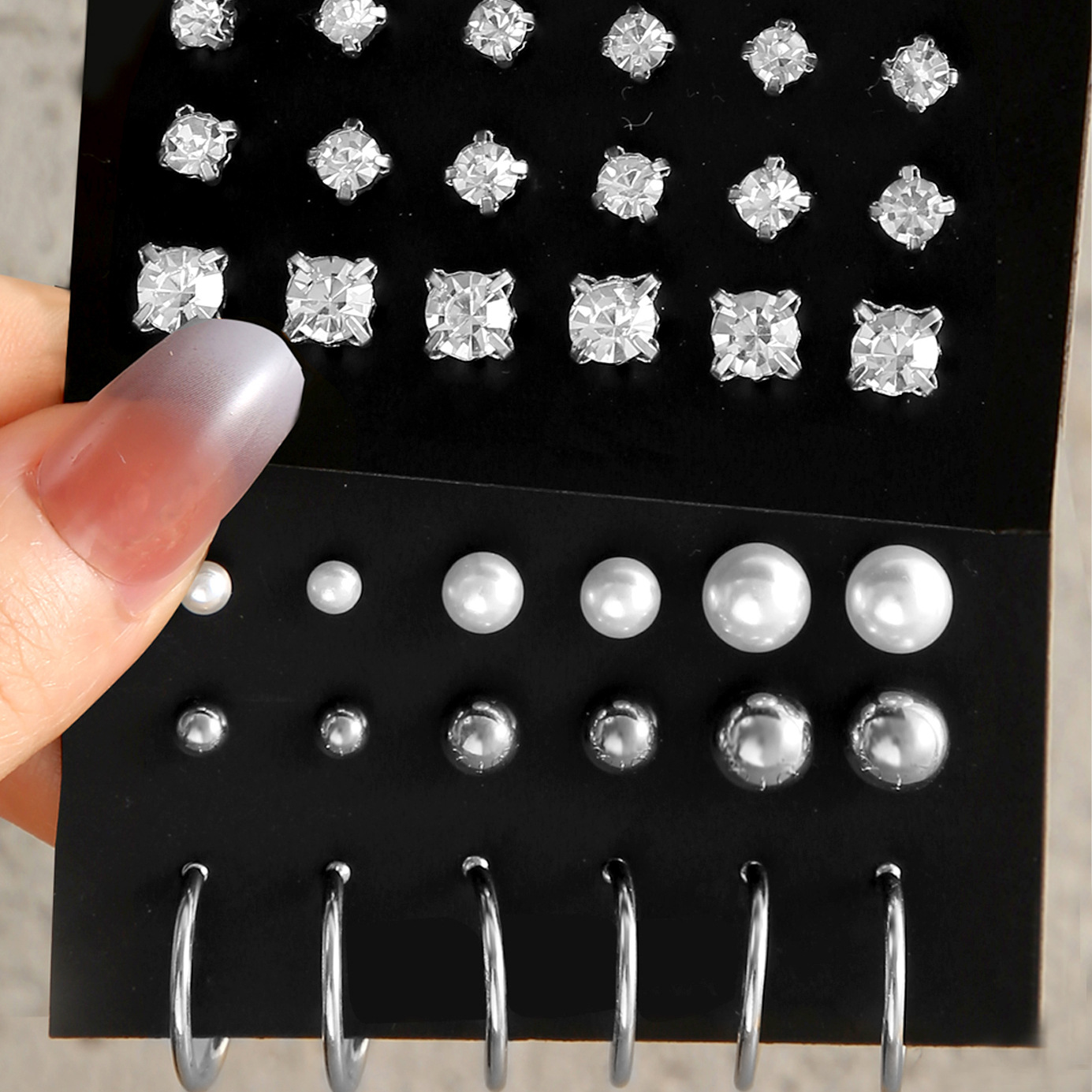 Wholesale of 18-piece new cross-border imitation pearl zircon ear stud sets from Europe and America, featuring a creative, retro, simple and elegant style full figure