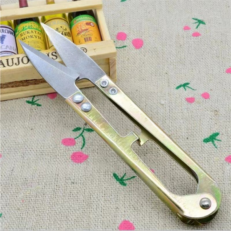 Wholesale of thread scissors, yarn shears, needle and thread scissors, starting from 2 yuan. Wholesale of daily sundries and general merchandise Specification drawing