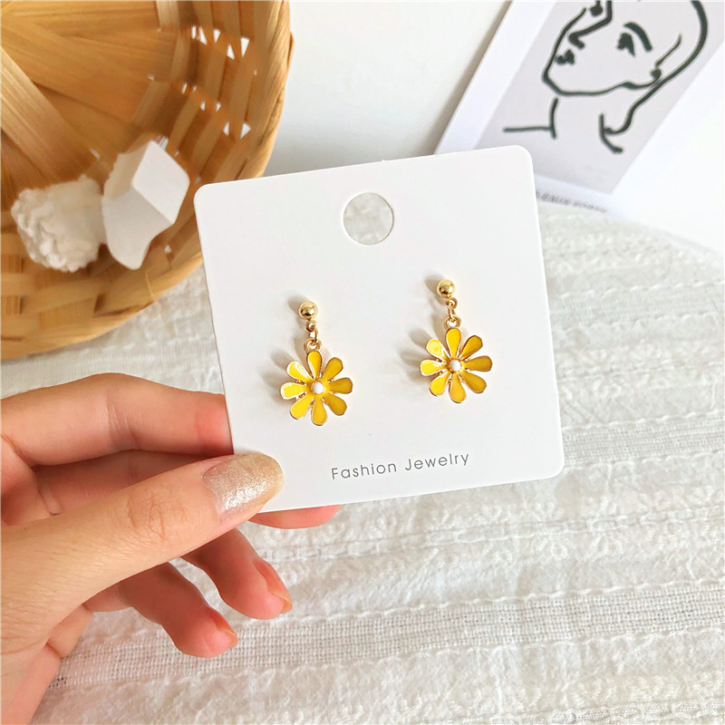 S925 Silver Needle Japanese and Korean sweet and fresh Daisy stud Earrings, fresh flower earrings, ear clips, cute boy earrings for girls details Picture