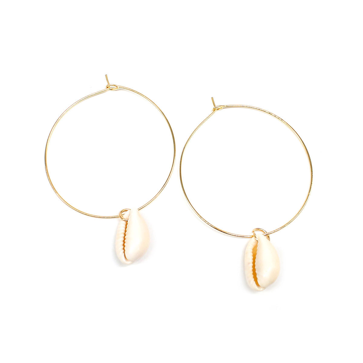 Exaggerated, fashionable and natural shell earrings from Europe and America, new style for women, personalized and elegant stud earrings Item Picture