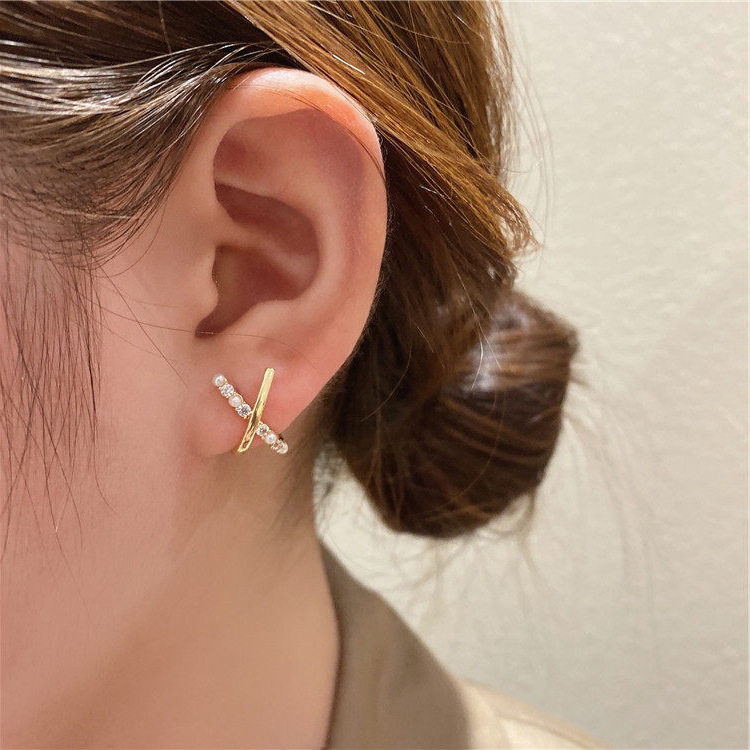 925 silver needle, Instagram influencer water diamond pearl cross earrings, women's personality and temperament, cold style, niche stud earrings and accessories, trendy Specification drawing