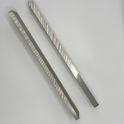 British-made white steel knife template knives starting from 1/8*1 "*12" are available for non-standard production Specification drawing