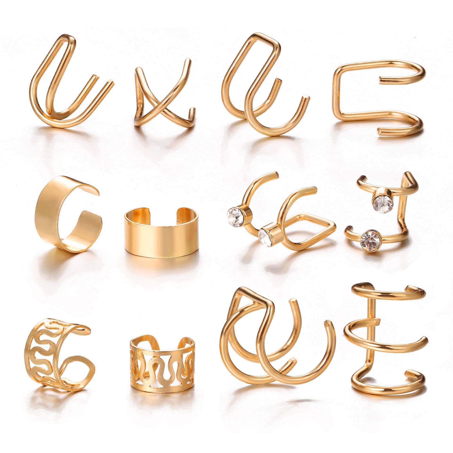 A creative and simple 12-piece set of C-shaped letter earrrings without ear holes, a popular cross-border ear clip set from Europe and America Specification drawing