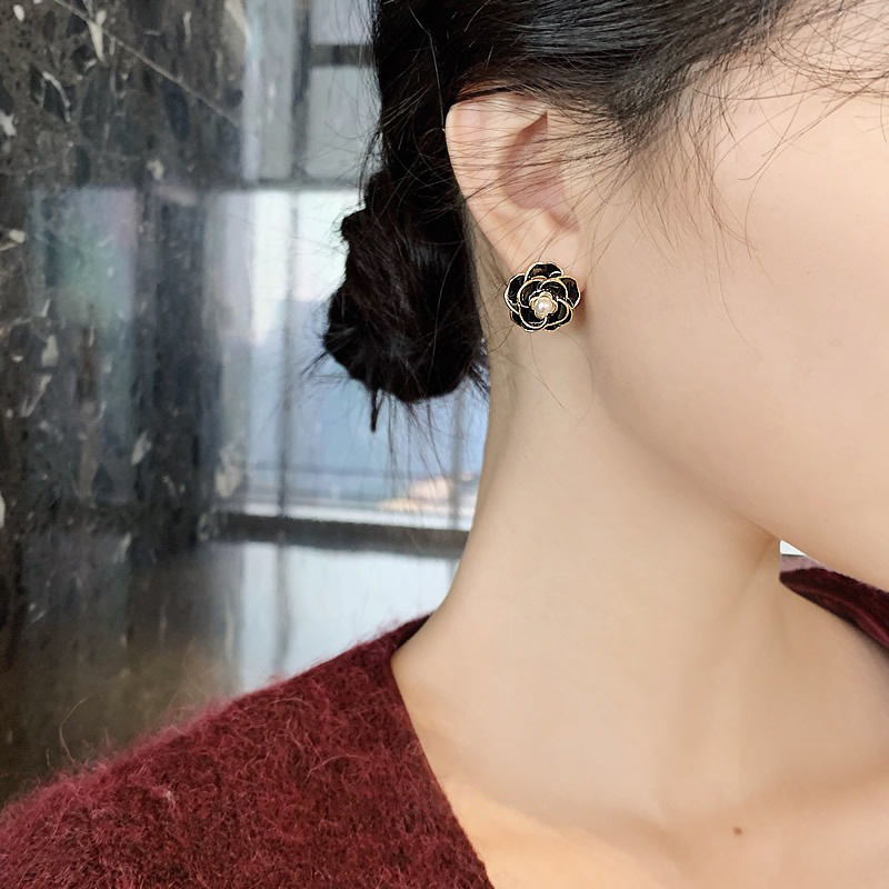 Retro French camellia stud pearl earrings for women, 2021 new trend S925 silver needle trendy earrings details Picture