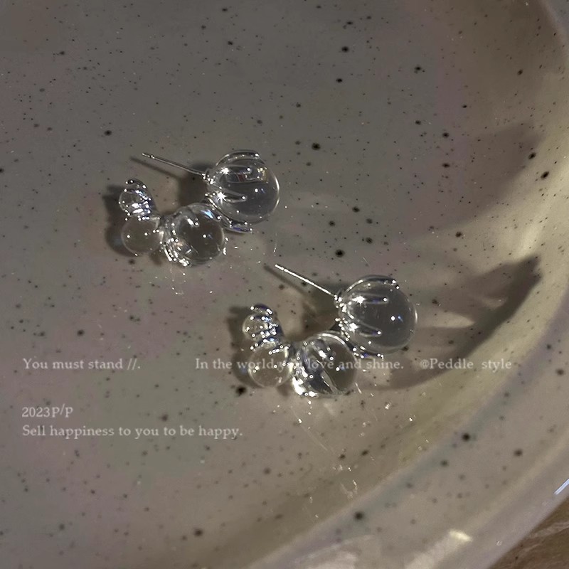Unique ice-transparent beaded earrings with a niche design sense, high-end stud earrings, a simple and elegant, cold style bestseller for women details Picture