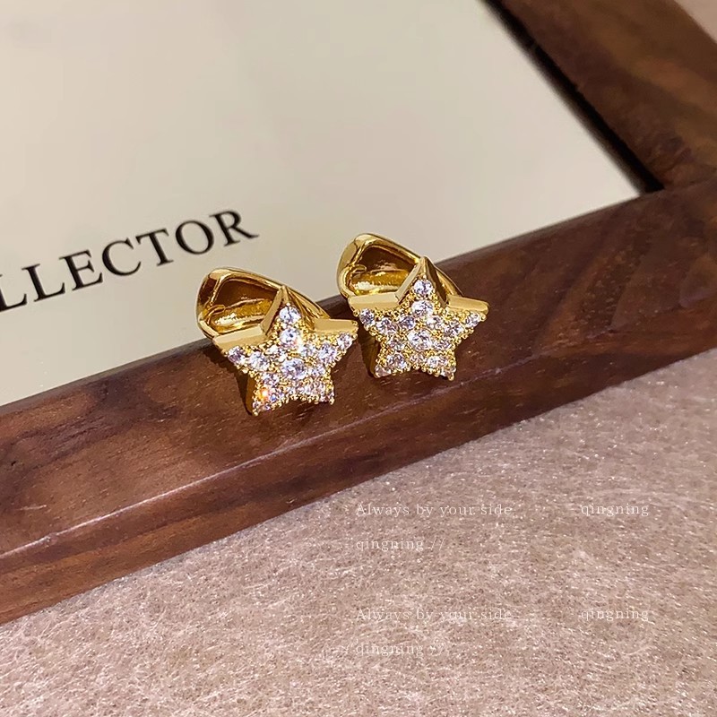 Full diamond golden star earrings 2025 new bestseller, high-end, light luxury and fashionable stud earrings, exquisite and elegant earrings Application Scenario