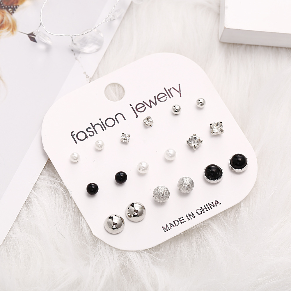 Wholesale of new cross-border ear stud sets of 9 pairs, creative, retro and simple artificial pearl black resin earrings from Europe and America details Picture