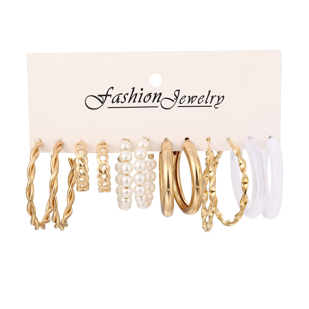 A new cross-border bestseller, fashionable and retro style, 6-piece set of C-shaped golden circle resin imitation pearl earrings Item Picture