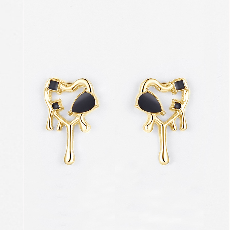Punk-style dark zircon heart-shaped stud earrings, creative and personalized heart-shaped earrings, ins cold style stud earrings wholesale details Picture