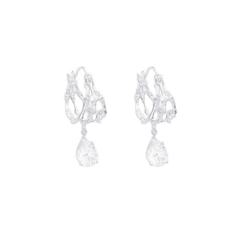 The cool and retro bamboo joint water drop zircon ear buckles, a niche design, exude a sense of high-end hollowed-out earrings, and a trendy earring style Item Picture