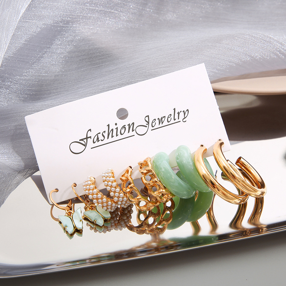 Cross-border new niche design earrings - acrylic butterfly imitation pearl earrings wholesale, European and American metal chain earrings Specification drawing