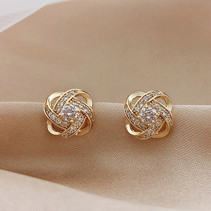 S925 Silver Needle Korean mini Fragrance, four-leaf grass, niche design accessory, elegant stud earrings full figure