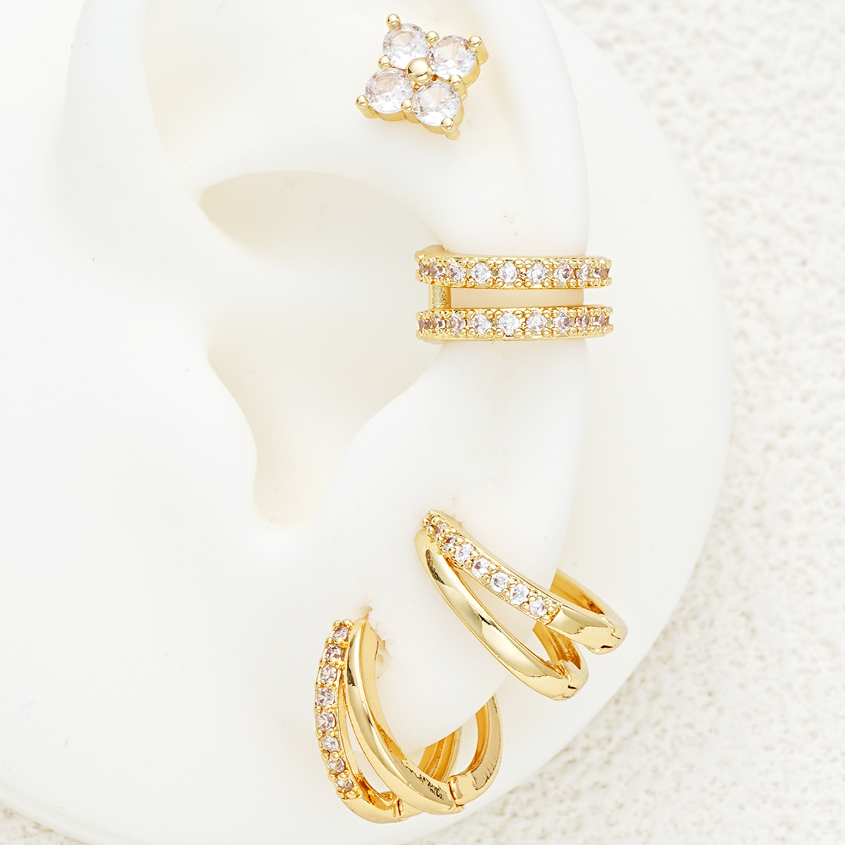Cross-border new fully managed European and American style earrings, niche high-end creative zircon copper earrings 4-piece set/piece Specification drawing