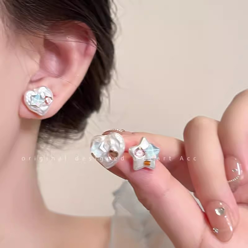 Summer dopamine sweet colorful zircon heart-shaped star stud earrings, fashionable and elegant, versatile earrings, silver needle earrings full figure
