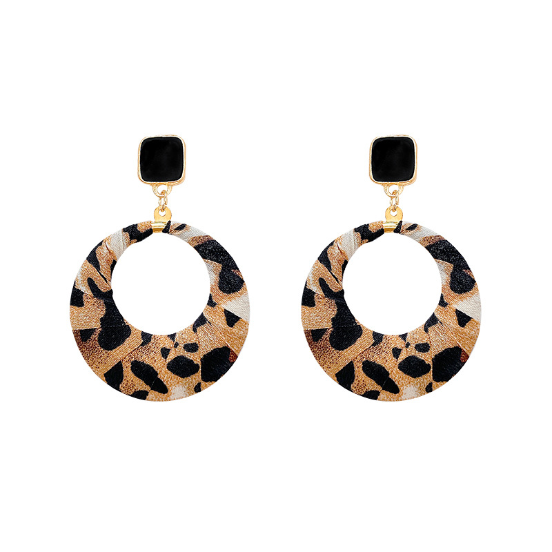 European and American retro leopard print fabric wound circle steel needle earrings, unique geometric style, high-end sense of earrings for women wholesale Item Picture