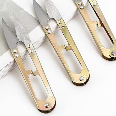 Cross-stitch U-shaped small scissors Cross-stitch uses a line removal tool to embroider a diamond painting Specification drawing