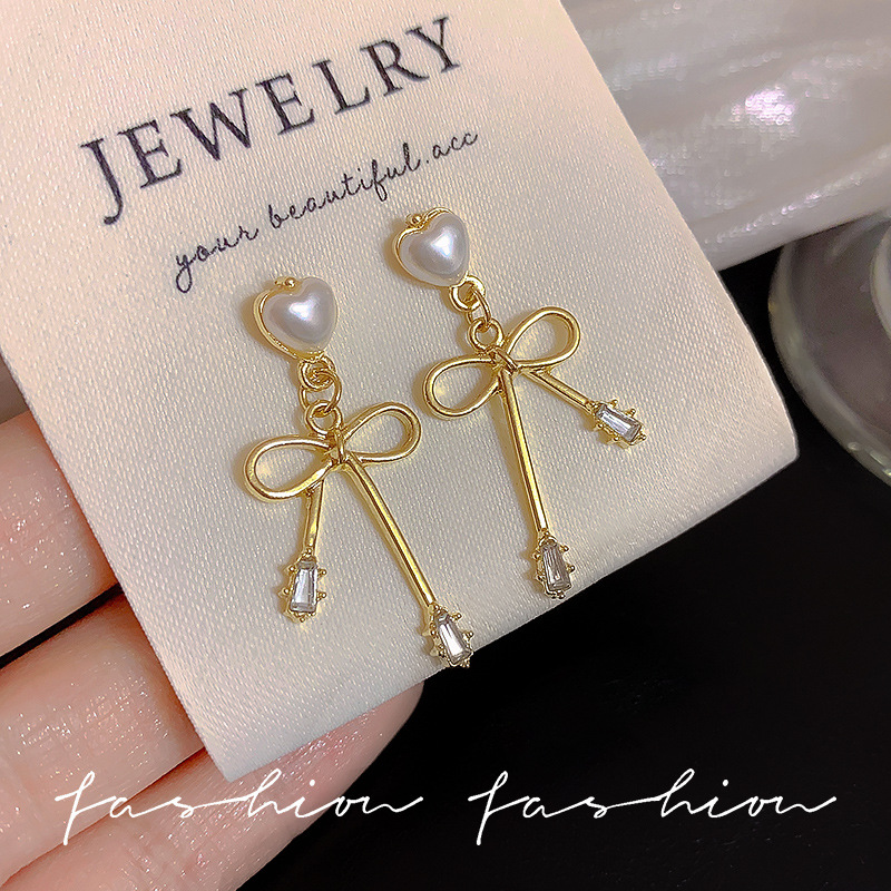 s925 silver needle elegant pearl earrings, sweet bow for women, internet-famous stud earrings, light luxury style, versatile ear pendant accessories full figure