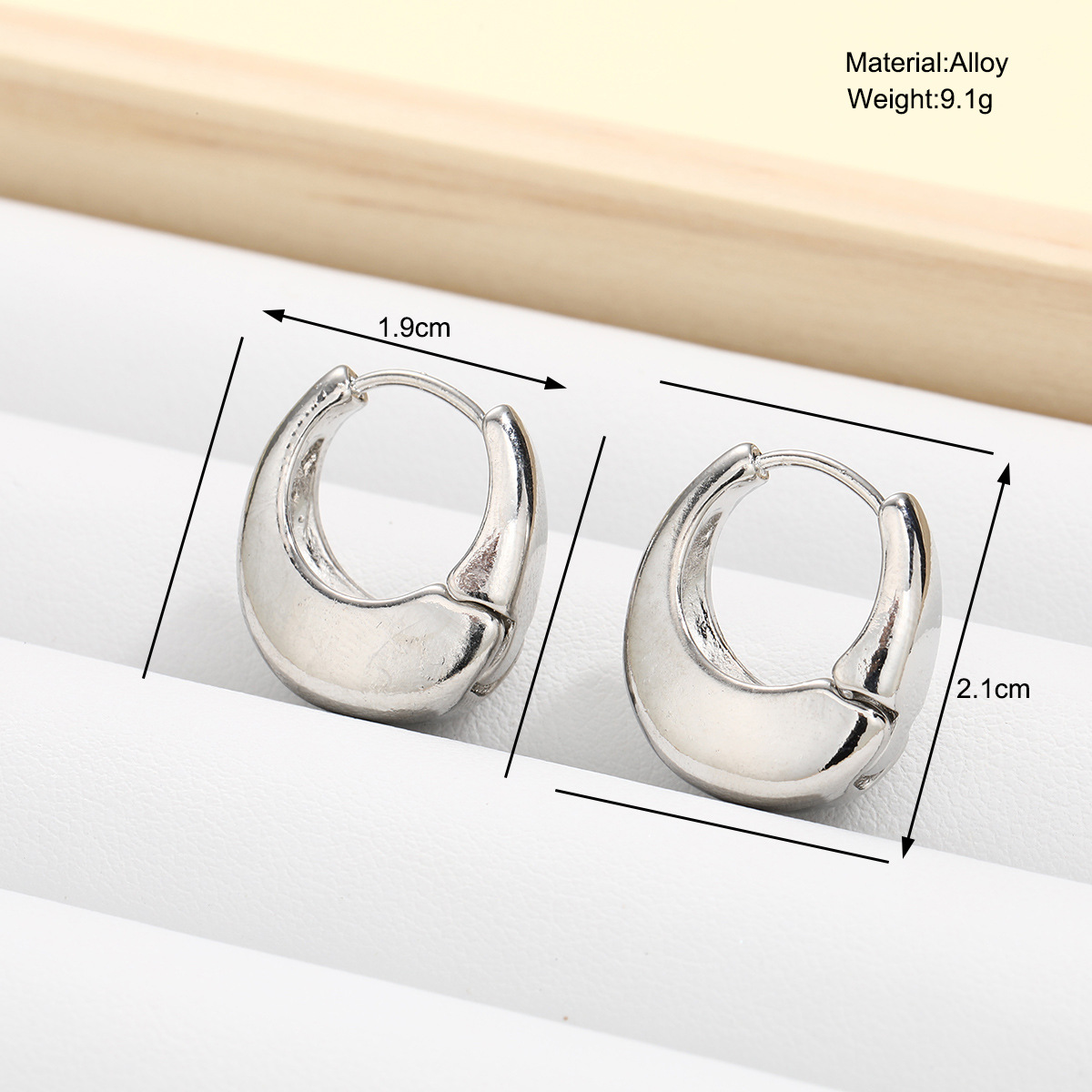 Cross-border creative cold style oval plain ring earrings, women's light luxury high-end earrings, simple and fashionable elegant ear rings Specification drawing