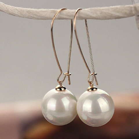 Large pearl earrings, women's mother-of-pearl, new trendy style, Japanese and Korean personality, the same style of earrings for Internet celebrities, fashionable and exaggerated full figure