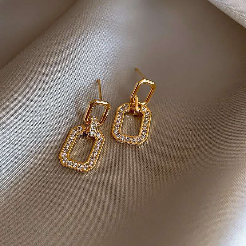925 Silver Needle Korean unique and trendy design diamond-encrusted geometric earrings, trendy and stylish earrings, retro earrings for women full figure
