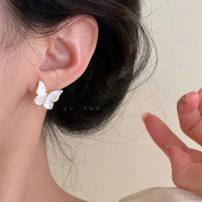 Ethereal mother-of-pearl butterfly stud earrings for women, a new summer 2024 bestseller, sweet earrings with a high-end and light luxury style details Picture