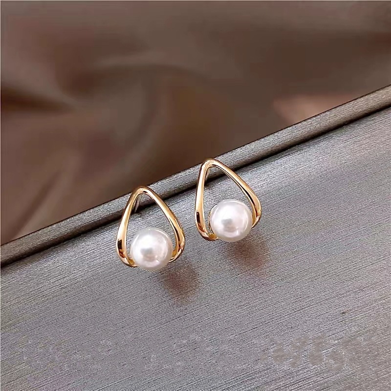 925 Silver needle simple teardrop pearl Stud earrings for women, Korean style fashionable, individual and creative earrings, ins style artistic earrings Specification drawing