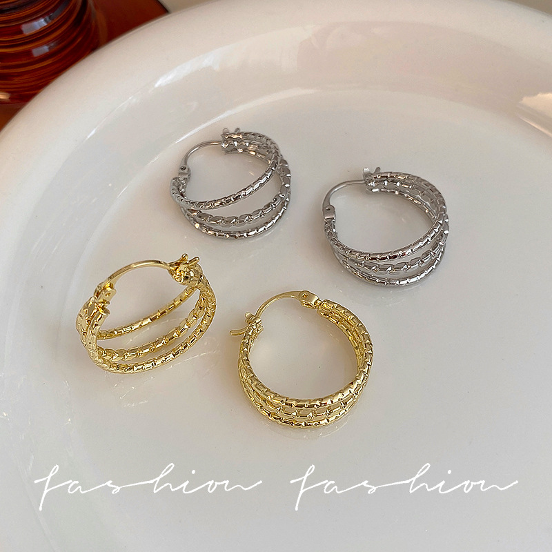 Silver three-layer twisted ear loops for women 2025 cross-border new style personalized and trendy earrings, European and American simple and cold style ear buckles Specification drawing