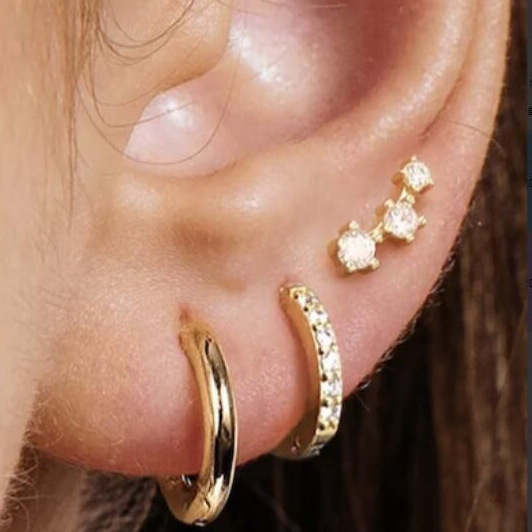 Amazon's new zircon copper-plated real gold earrings 3-piece set with stud earrings, a light luxury and high-end women's ear accessory wholesale in Yiwu full figure