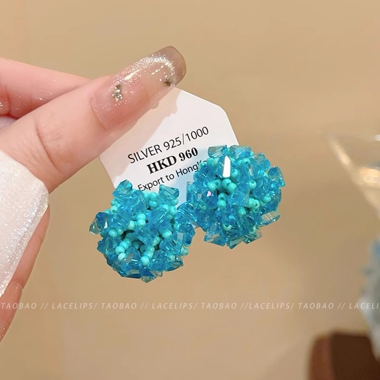 Cool in spring and summer ~ Blue beaded hydrangea stud earrings for women, 2025 new high-end style earrings, vacation whitening earrings details Picture