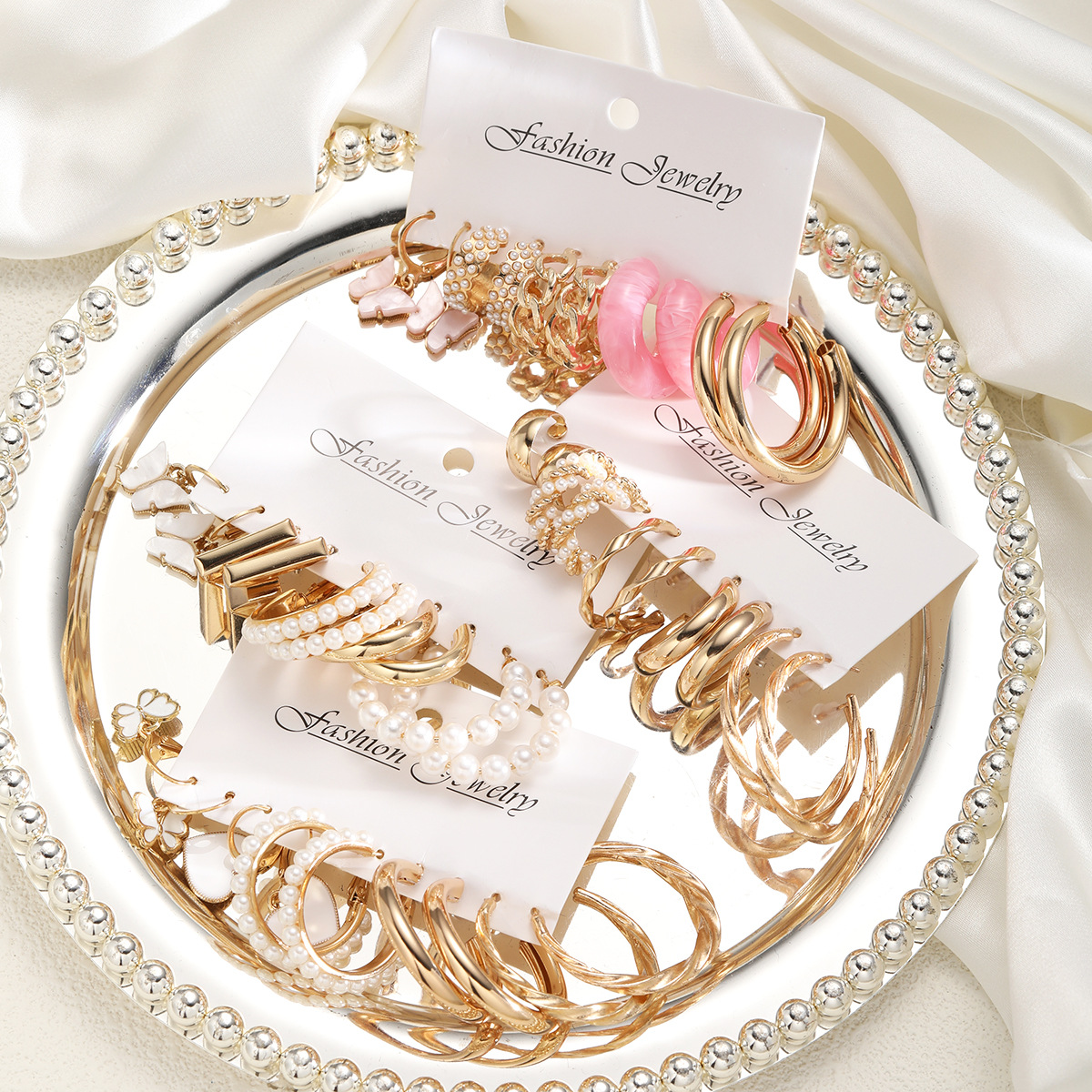 A 20-piece set of creative geometric alloy women's earrings featuring a heart-shaped butterfly imitation pearl resin and popular cross-border sales from Europe and America Specification drawing