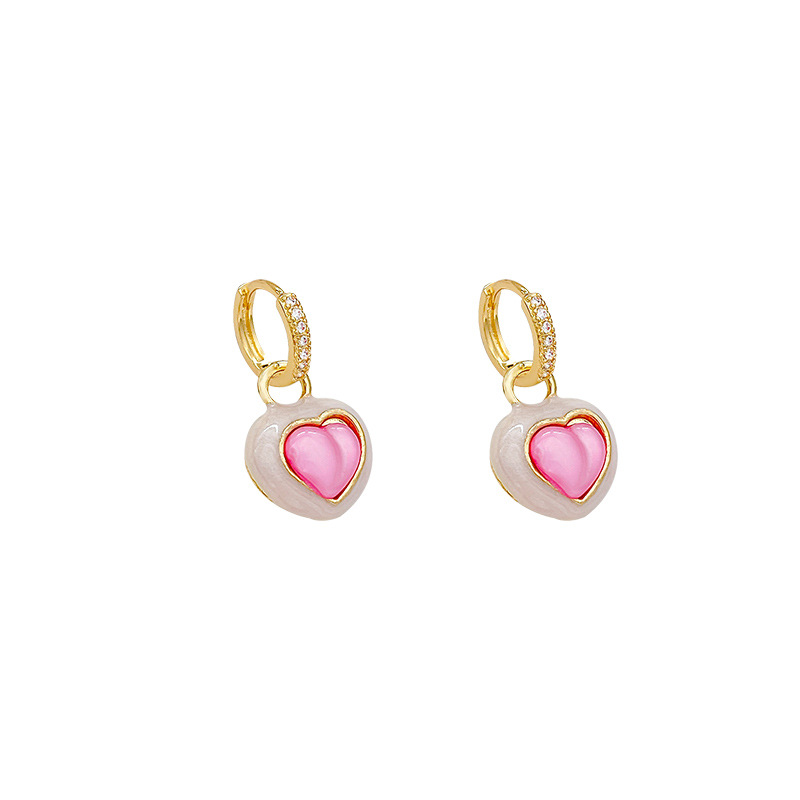 Pink Mist Sweetheart Peach Ear buckles, gentle and sweet heart-shaped stud earrings, light luxury high-end earrings and earrings for women Item Picture