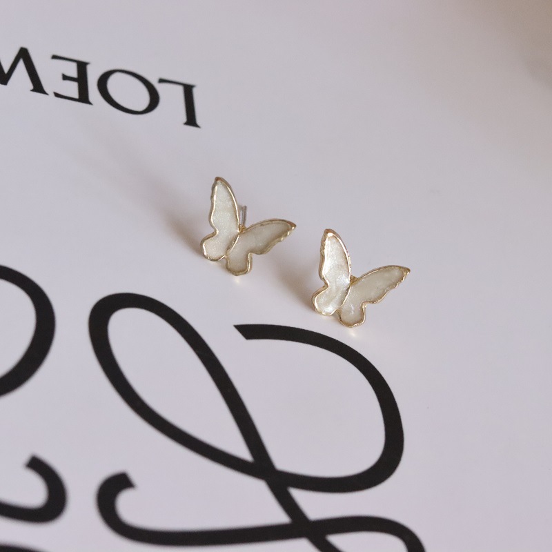 New accessory S925 silver needle, fresh and fashionable, small butterfly stud earrings, beautiful oil-dropping craftsmanship, student stud earrings Specification drawing