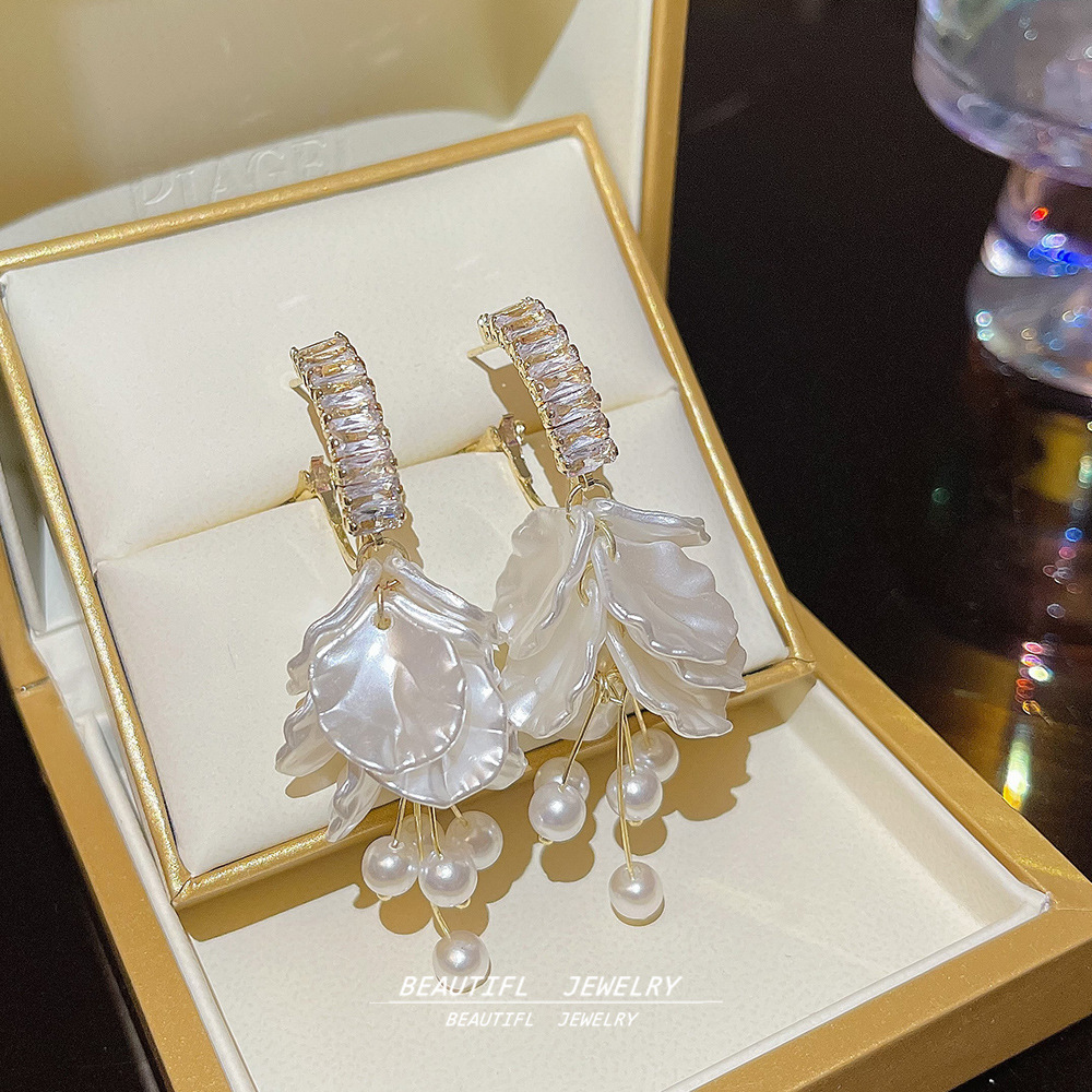 925 Silver Needle shell tassel Pearl earrings, a unique and high-end style, new Zircon stud earrings, versatile and elegant earrings for women Specification drawing