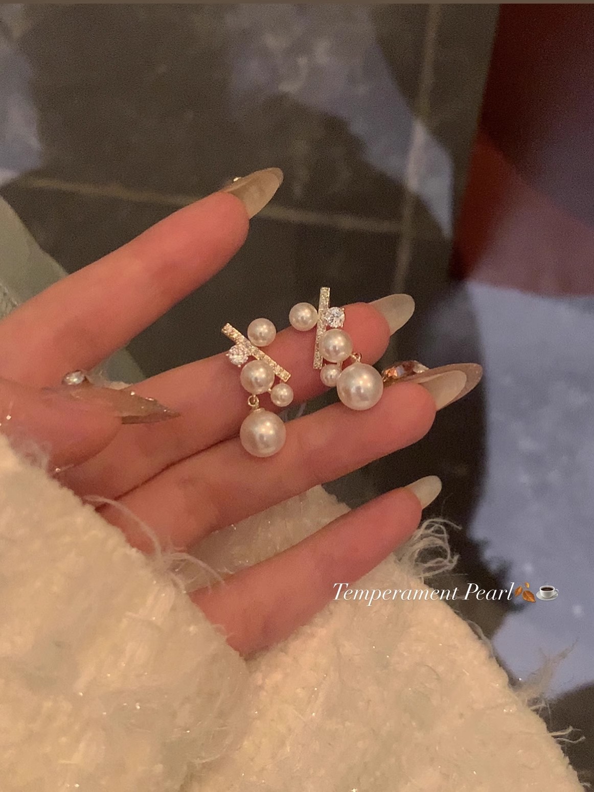 French-style pearl earrings with a touch of light luxury for women, fashionable Korean-style earrings, and unique and niche earrings Specification drawing