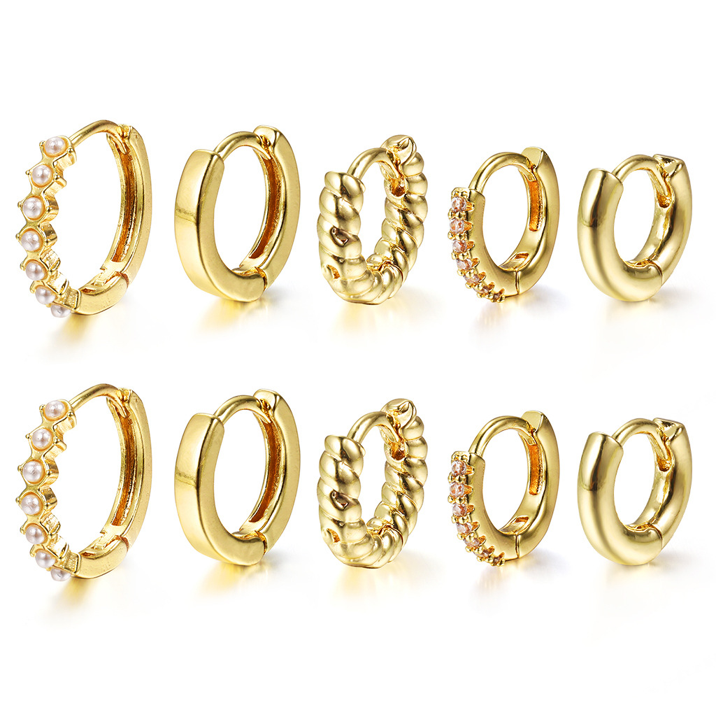 New cross-border imitation pearl earrings from Europe and America, with rhinestone ear rings, simple ear buckles and retro twisted metal ear ring earrings full figure