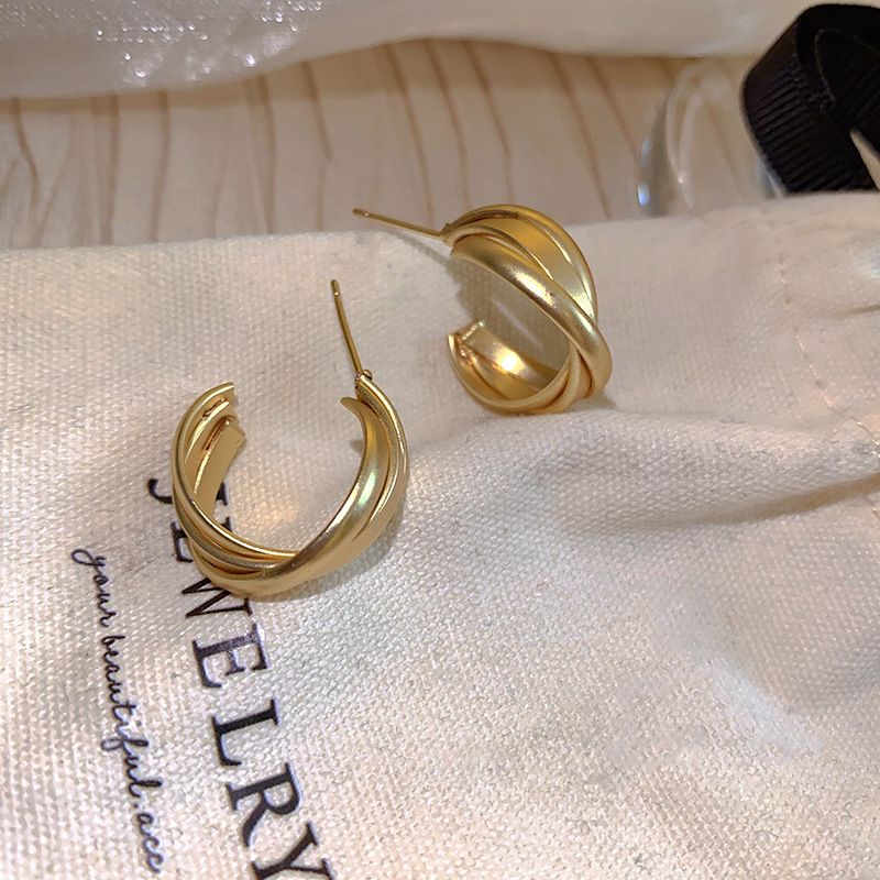 French cross ear rings 2025 new style, trendy, exaggerated, fashionable and grand earrings, personalized and high-end earrings for women details Picture