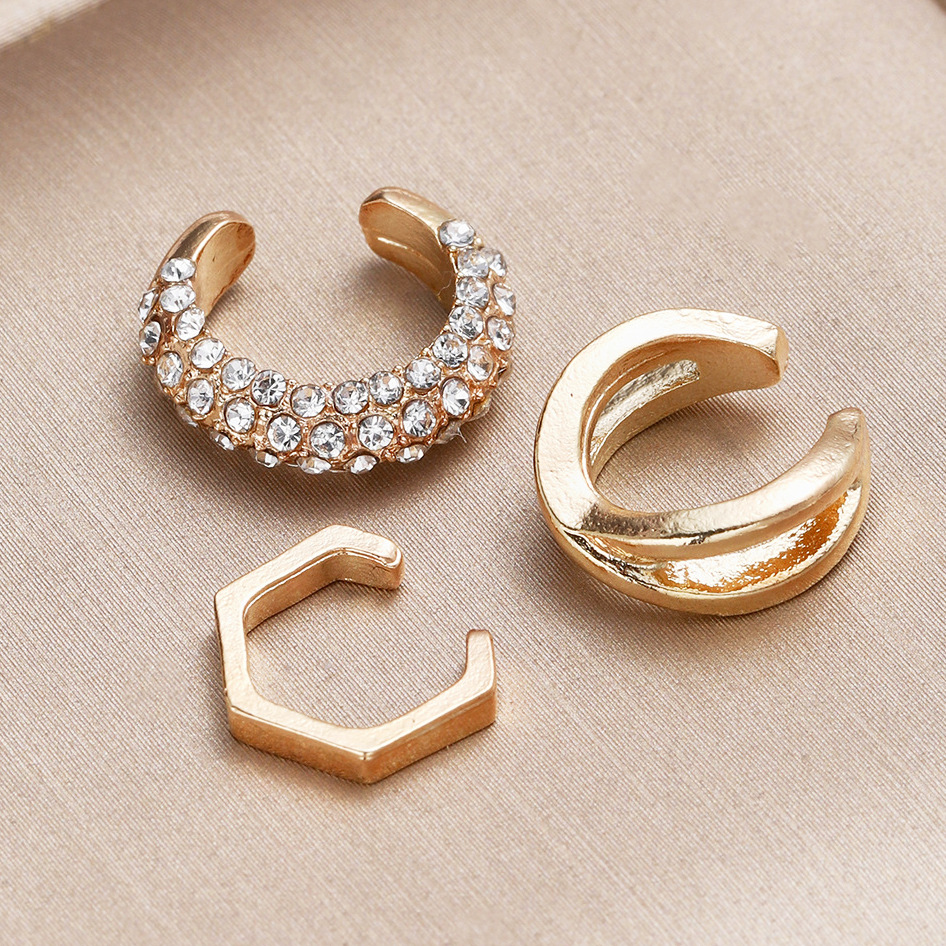 Cross-border fashion bestseller: 3-piece set of golden individual diamond-encrusted geometric C-shaped cross-ear earrings for women in Europe and America full figure