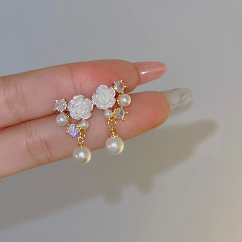 French super fairy pearl flower earrings, light luxury, retro, small and exquisite stud earrings, niche design, high-end sense of earrings for women Specification drawing