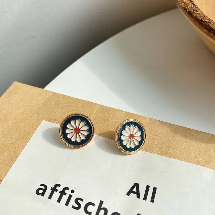 S925 Silver Needle fashionable Retro colorful oil-dripping Daisy stud earrings Simple vintage ancient style flower stud earrings details Picture