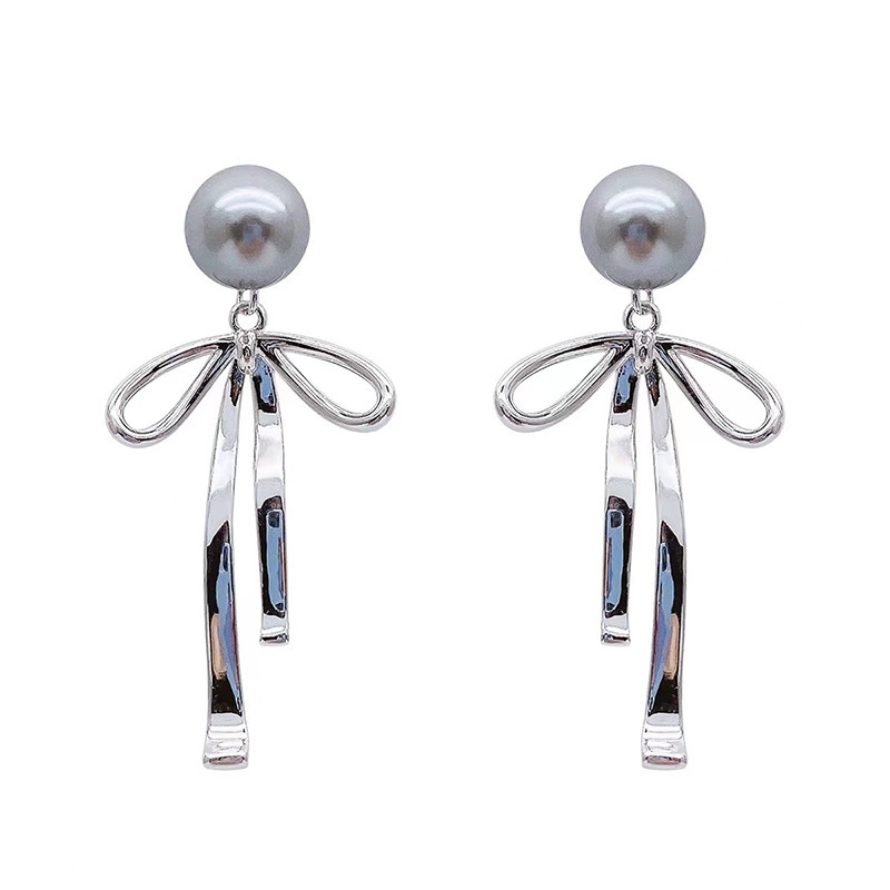 Two-piece grey pearl earrings with a cold and feminine style, unique bow earrings, silver needles, and high-end gold stud accessories Item Picture