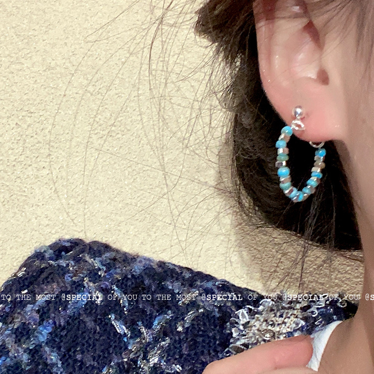 New Chinese-style colored beaded silver stud earrings with a unique design sense for women, S925 silver needle fashionable earrings Application Scenario