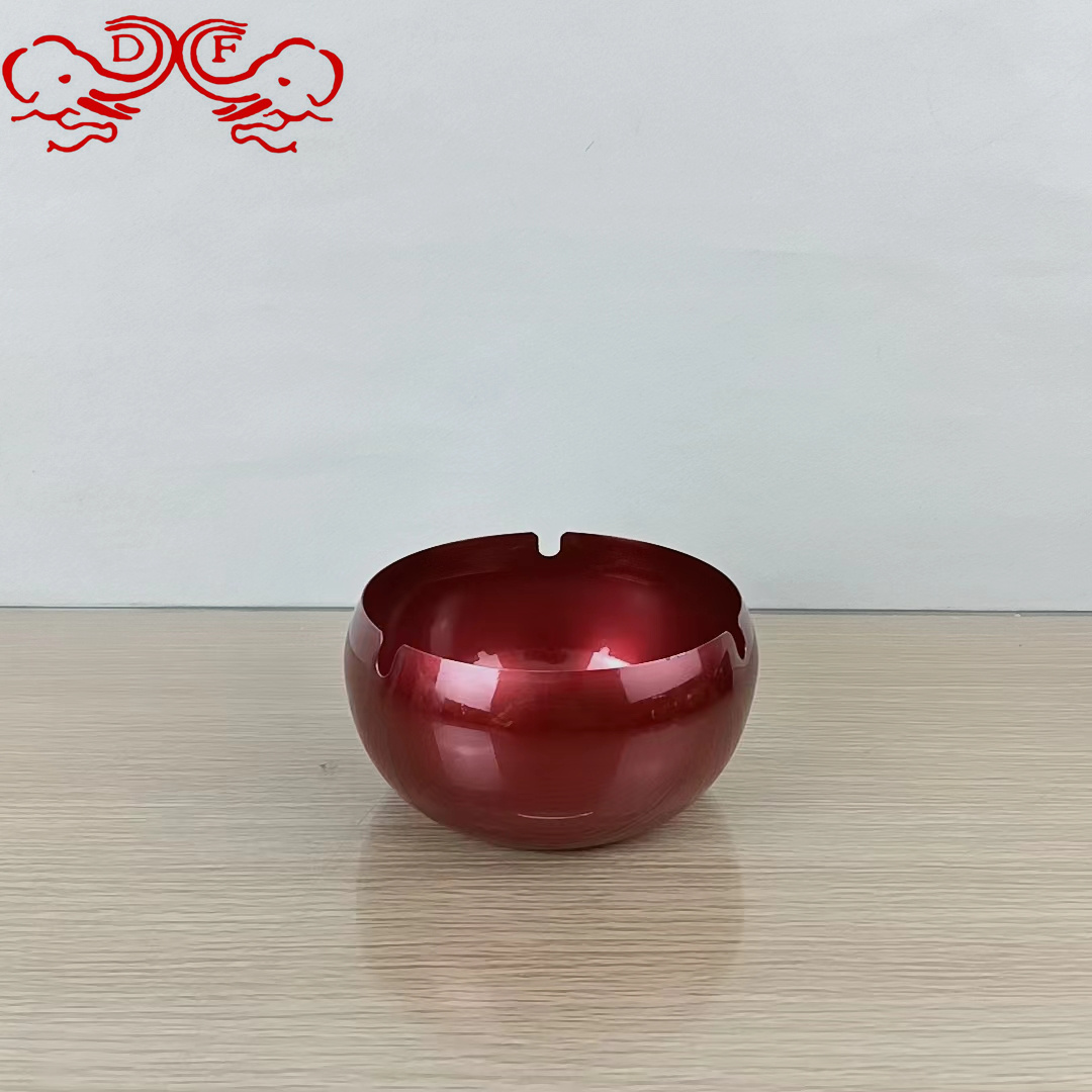 家用烟灰缸实物图