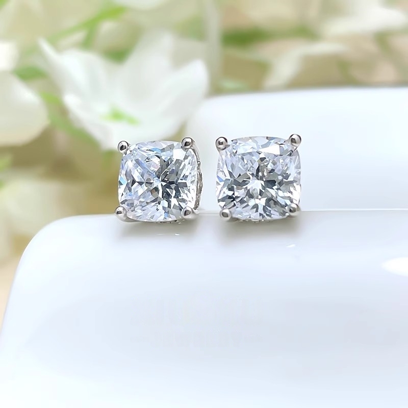 Xuhui brand's best-selling, exquisite and light luxury copper plated with real gold and set with zircon 925 silver needle sugar cube earrings, a fashionable and elegant style Specification drawing