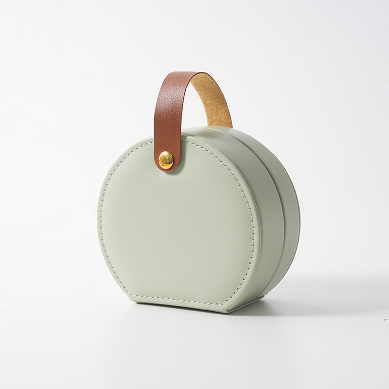 Cross-border best-selling semi-circular portable hand-held necklace jewelry storage box, jewelry packaging, PU leather hand-held collection detail image 15