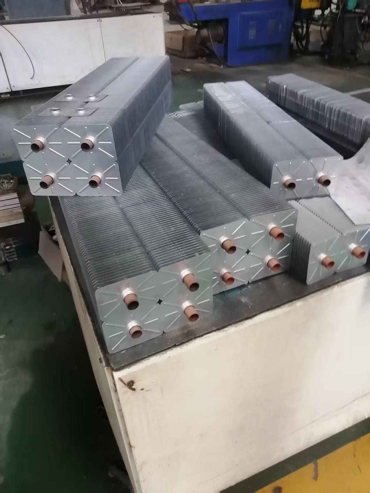家装建材水暖五金高效散热器家用暖气片节能环保多规格安装便捷钢制板式散热器暖气片厂家供应散热器暖气片型号齐全厂家出口供应详情图7