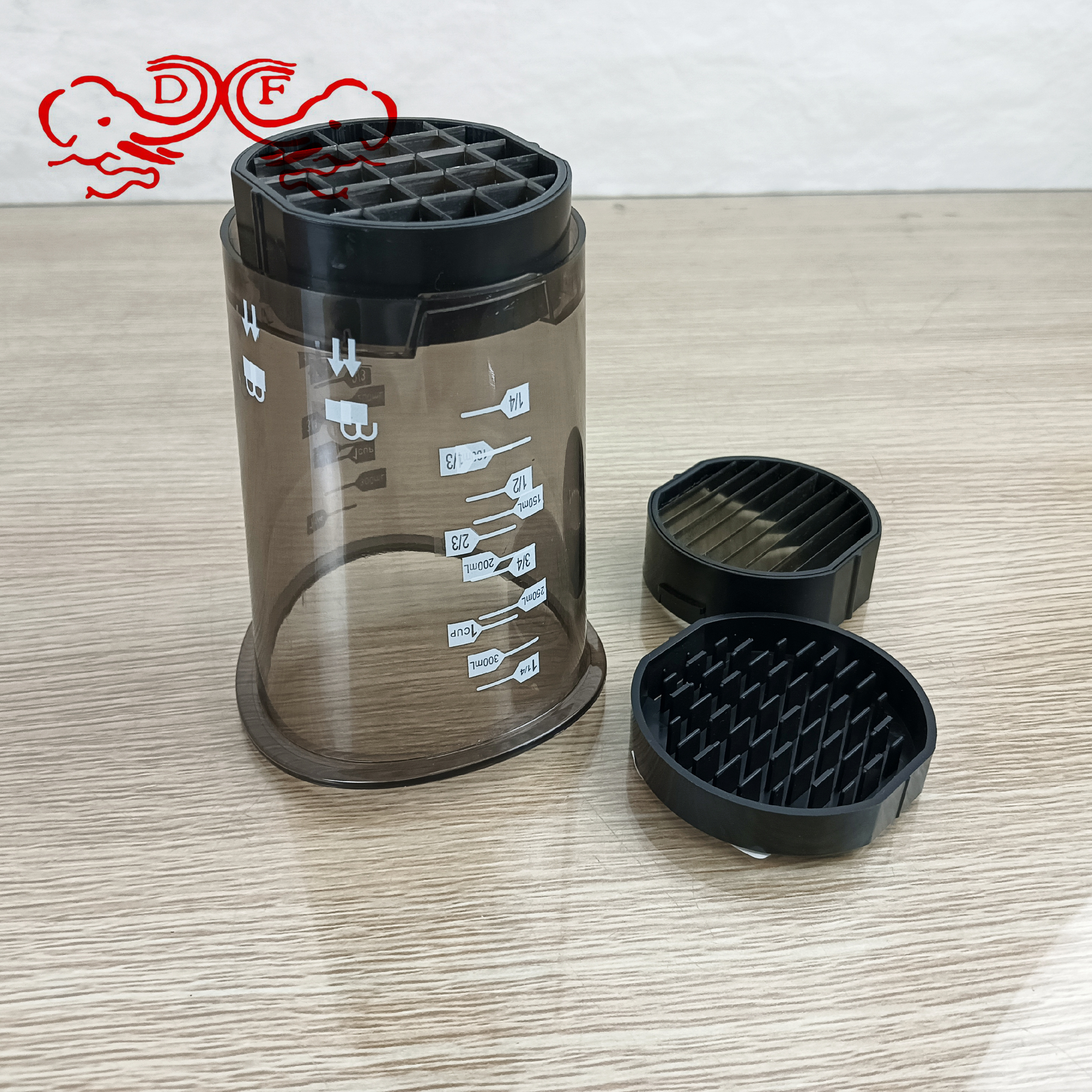 DF68801 304 stainless steel Watermelon Slicer, home fruit splitter, pulp digging mold, watermelon cutting into pieces, DF TRADINGHOUSE Item Picture