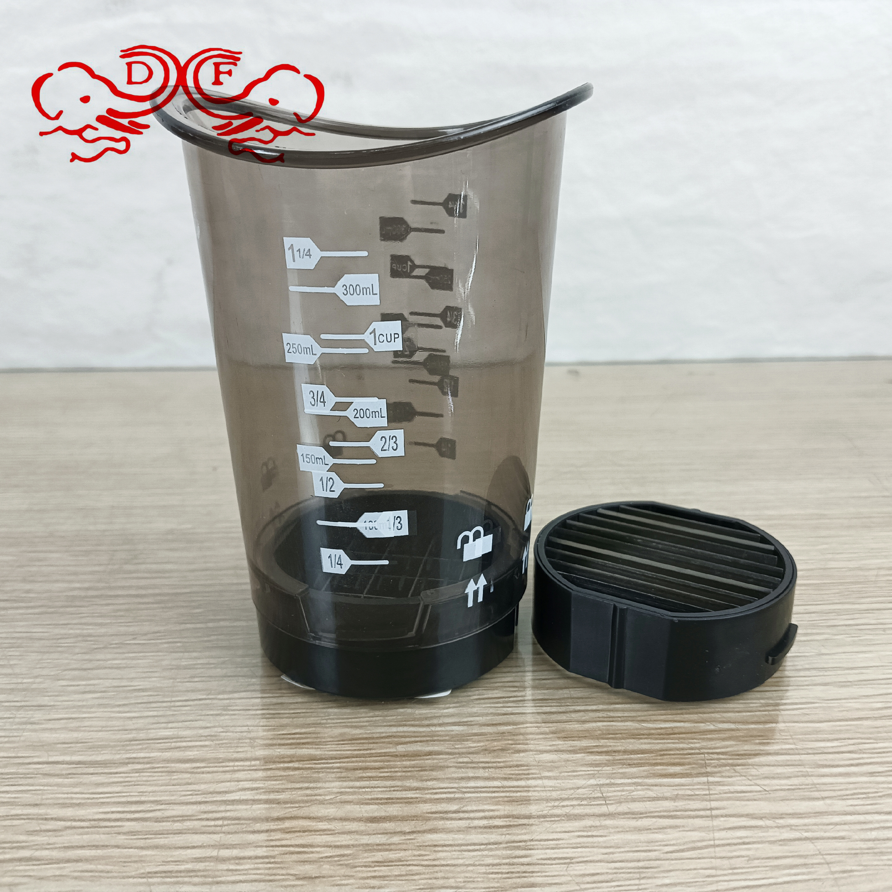 DF68801 304 stainless steel Watermelon Slicer, home fruit splitter, pulp digging mold, watermelon cutting into pieces, DF TRADINGHOUSE