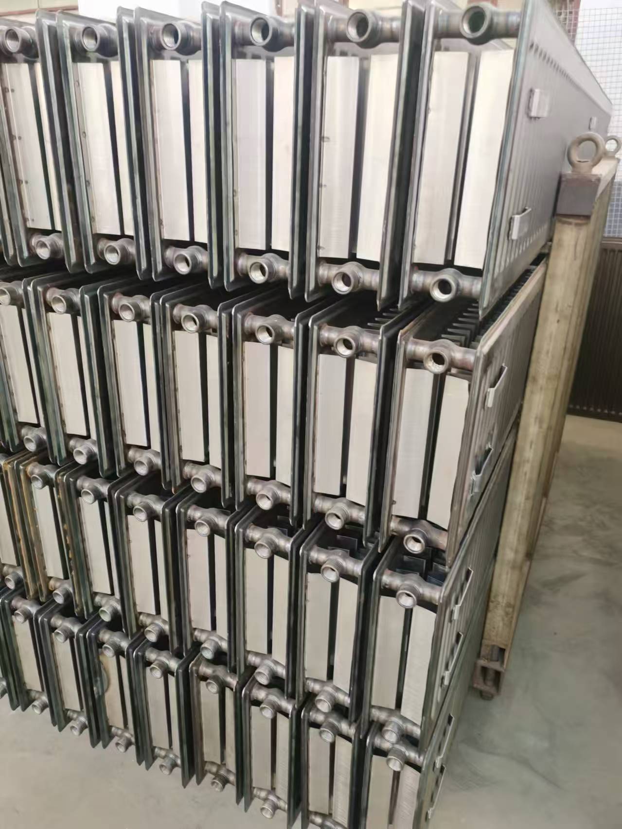 家装建材水暖五金高效散热器家用暖气片节能环保多规格安装便捷钢制板式散热器暖气片厂家供应散热器暖气片型号齐全厂家出口供应详情图8