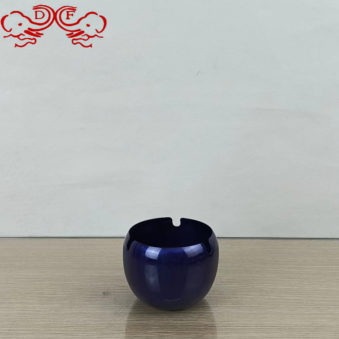 烟灰缸/雾化/金属烟斗/烟杆/玻璃烟灰缸细节图