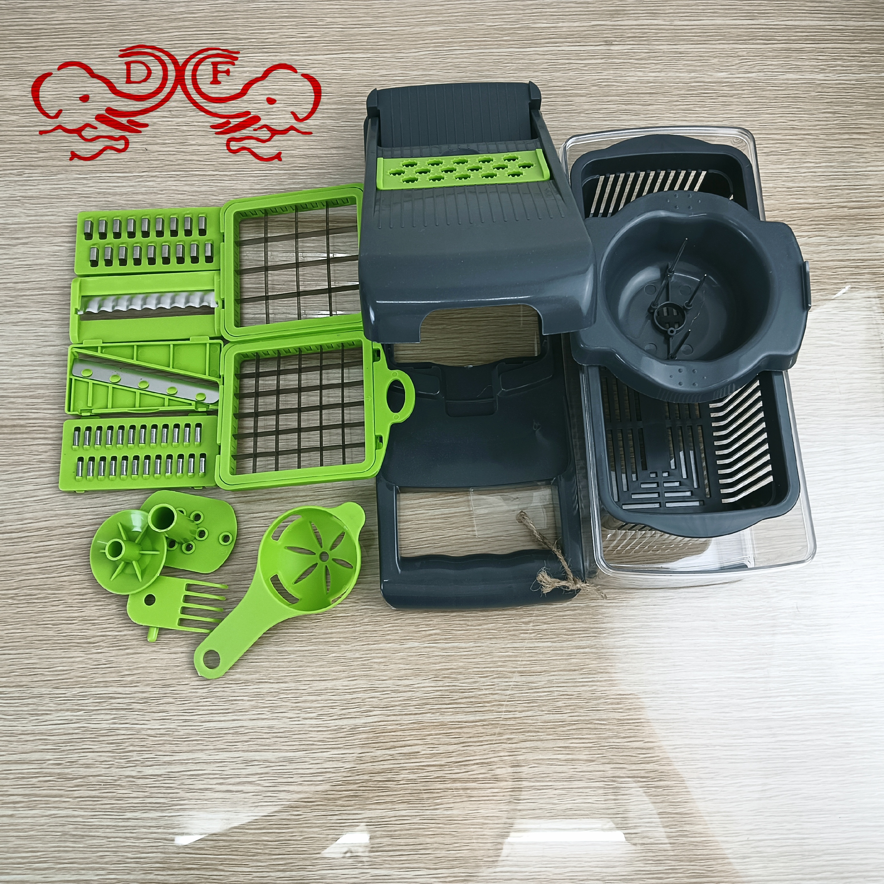 DF68801 multi-functional vegetable slicer, a household tool for peeling, dicing and slicing potatoes, a kitchen tool for grilling and peeling radishes, DF TRADINGHOUSE details Picture
